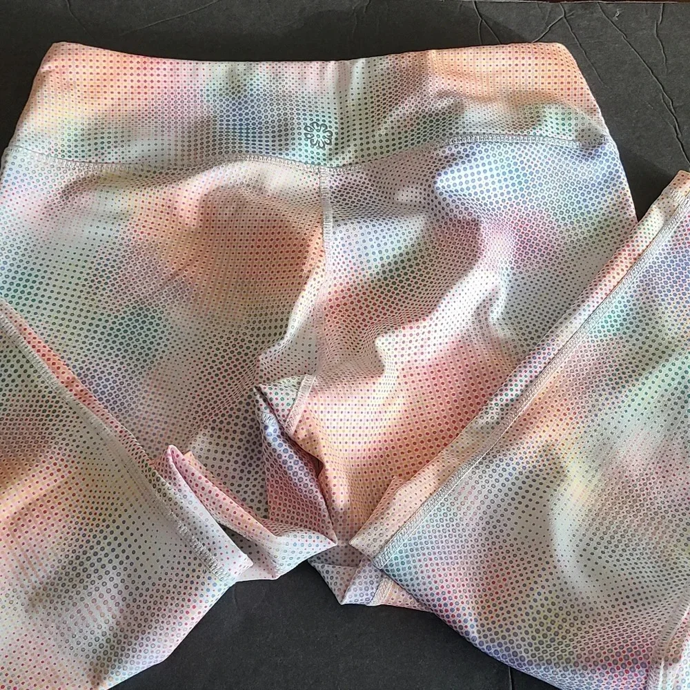 NWOT Pro player Leggings Size M